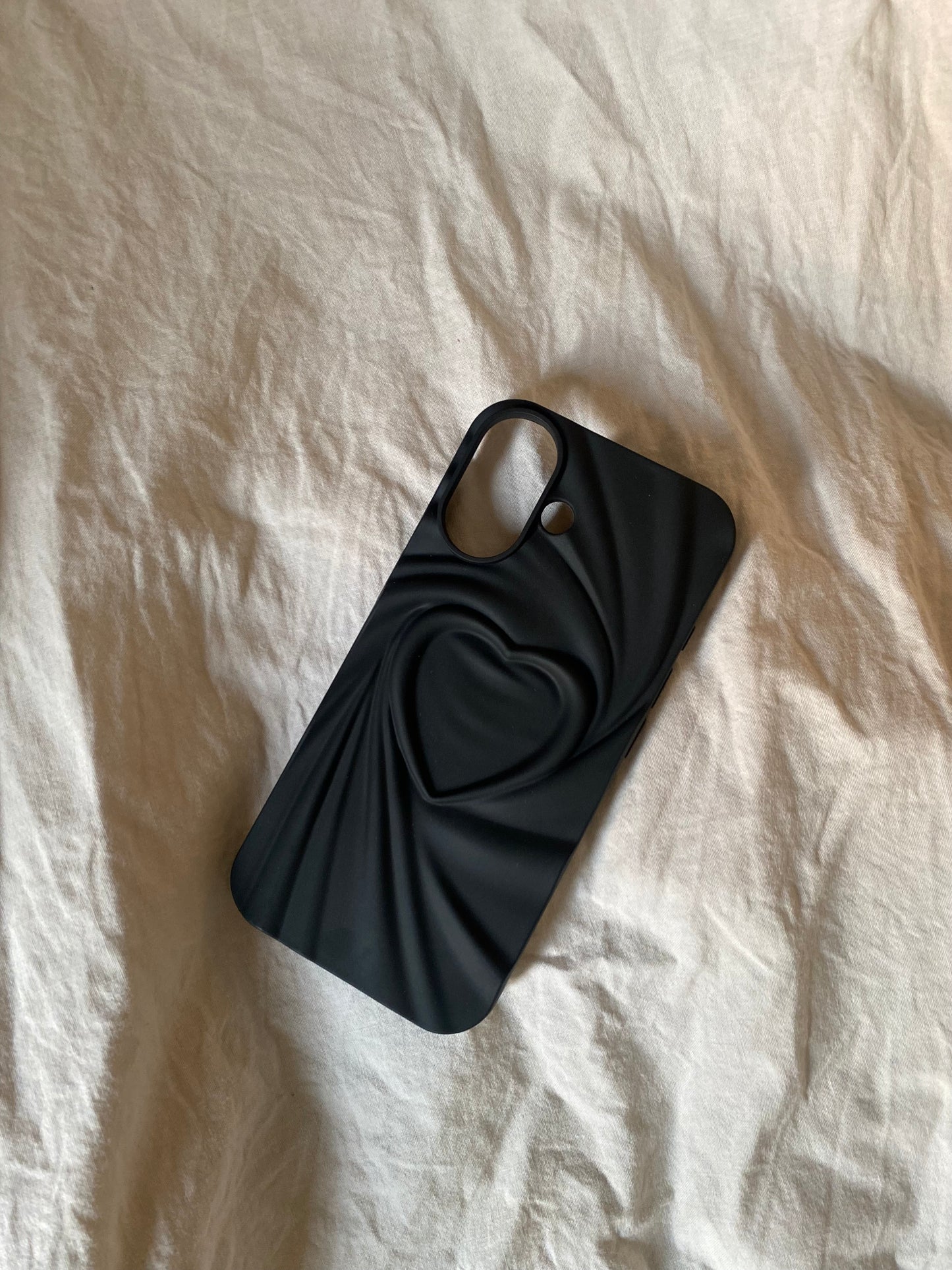 Midnight Love Case 🖤 - Pinteresty