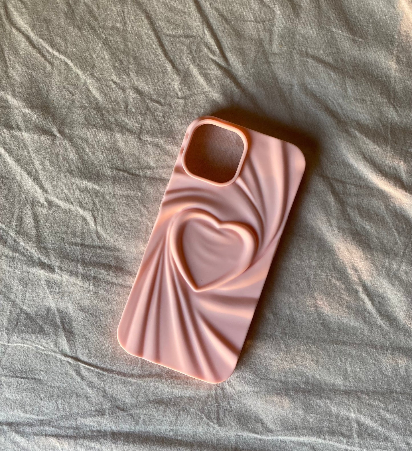 Soft Heart Case 🫶🏻 - Pinteresty