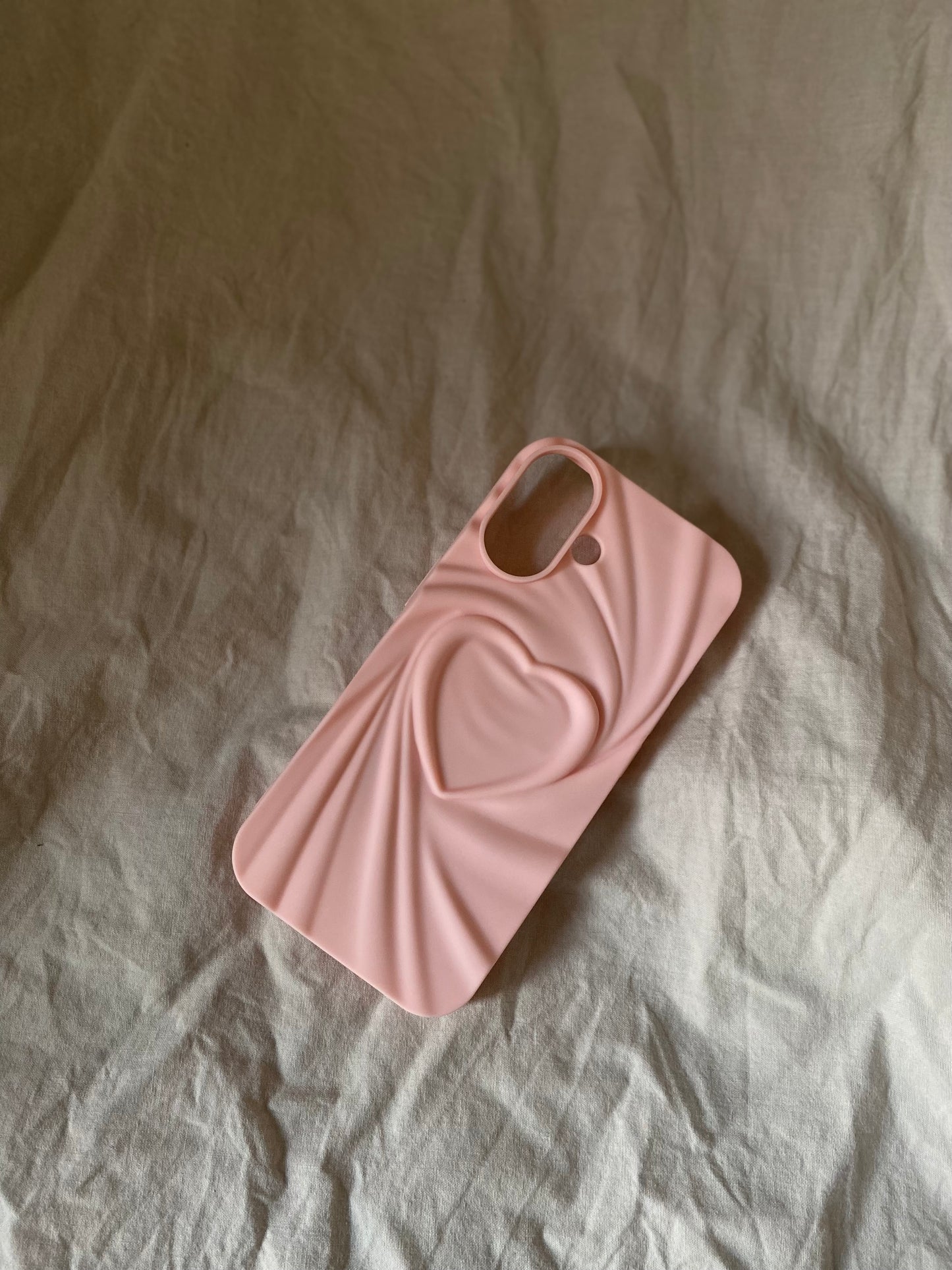 Soft Heart Case 🫶🏻 - Pinteresty